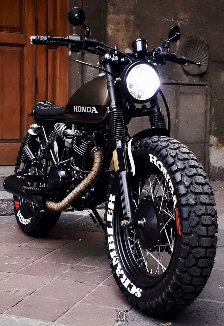 Motos